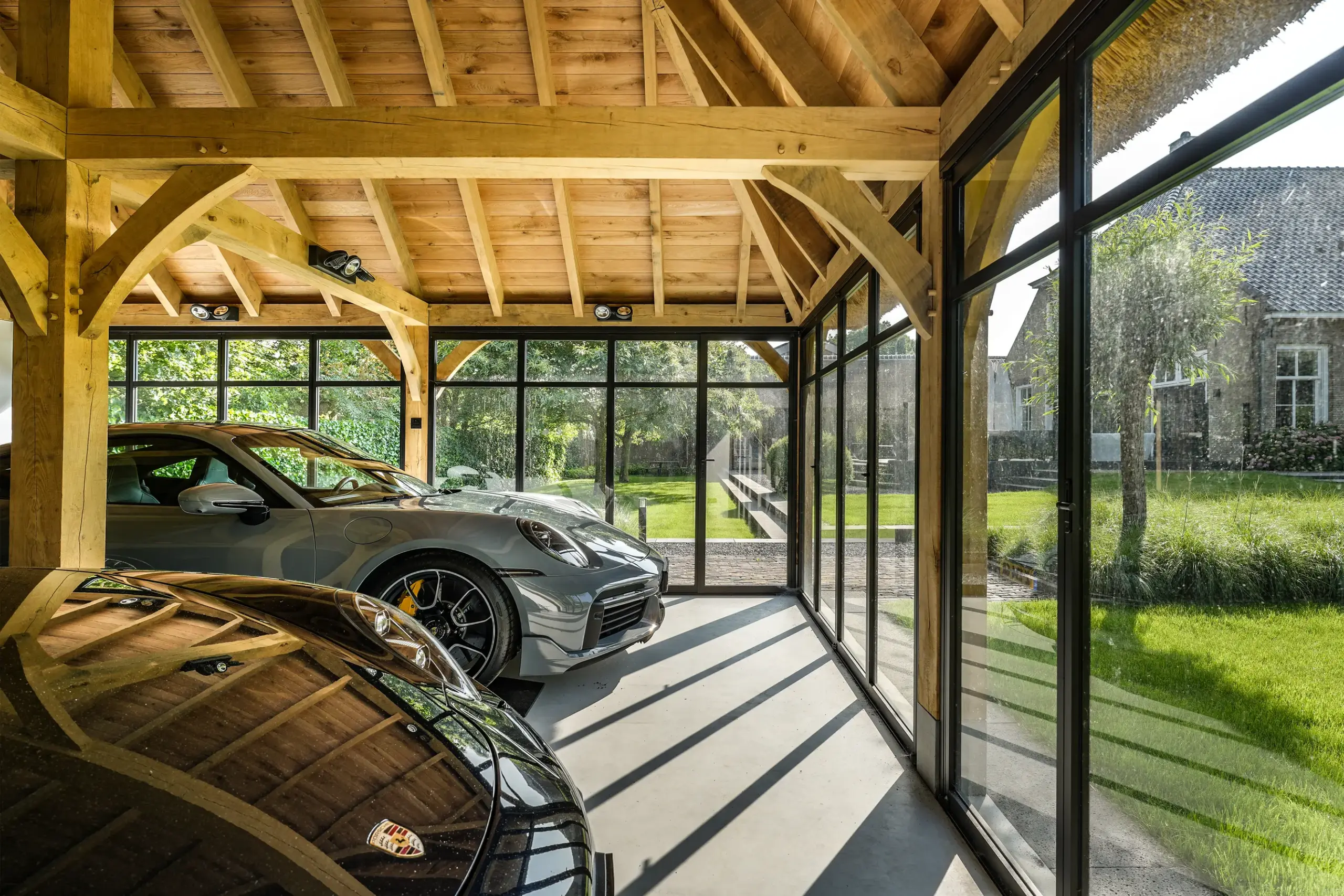 Porsche Garage